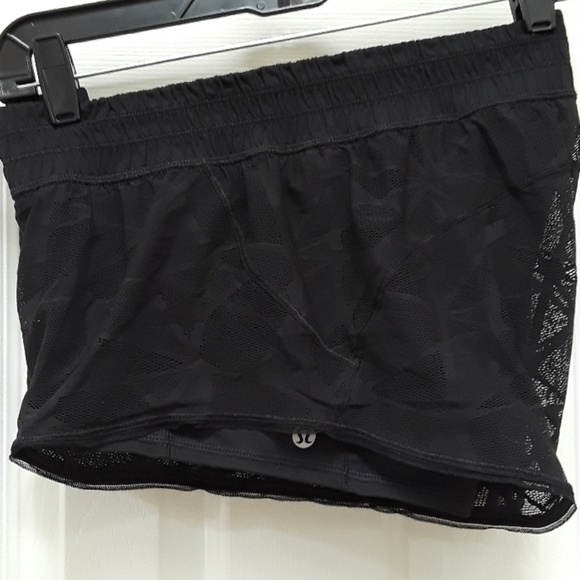 Lululemon City Sky Run Short - Picture 5 of 8